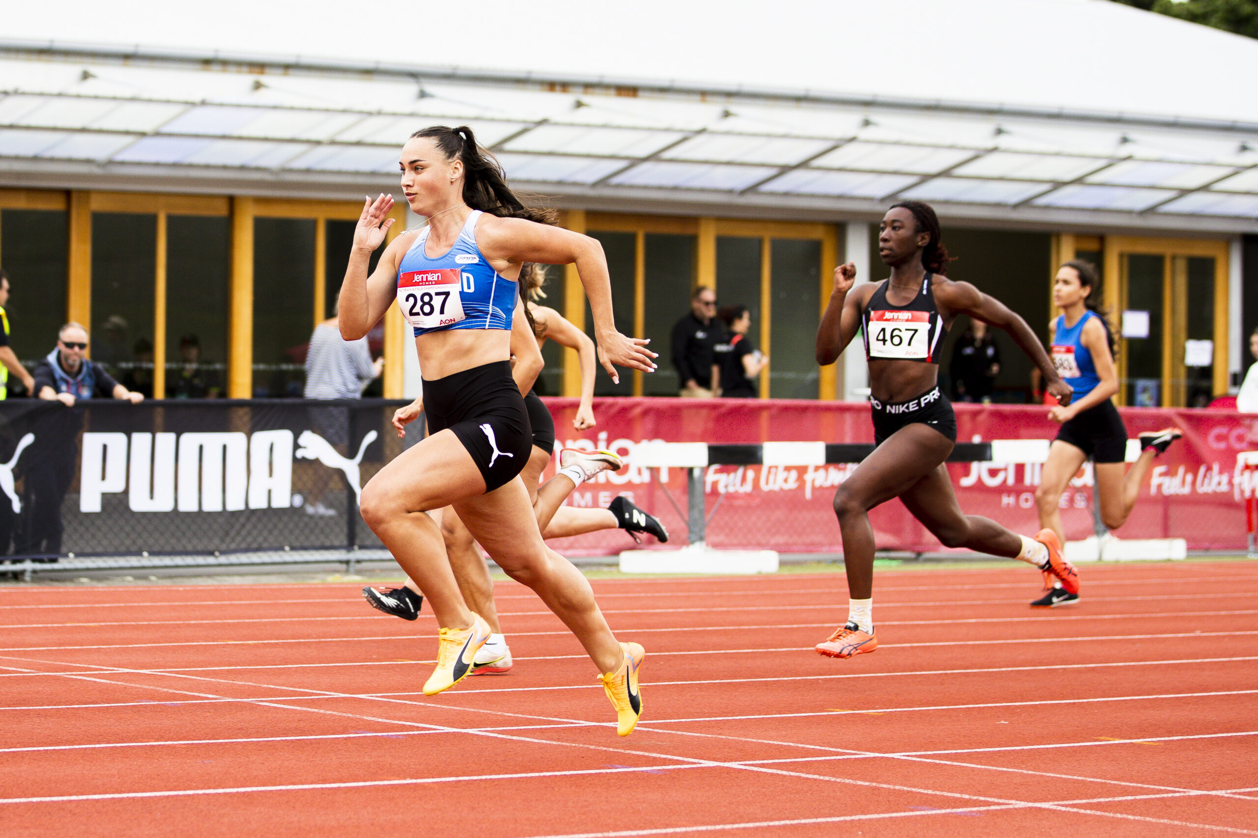 激烈的竞赛 激烈的竞赛